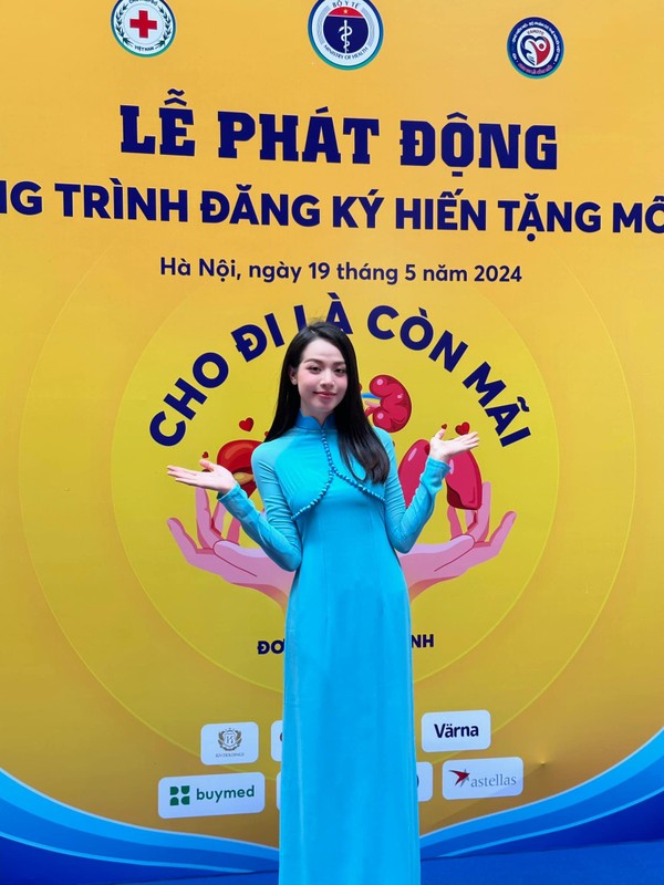 Dong Nhi “do bung” cung chong, Khanh Thi cong khai danh sach doi no-Hinh-7