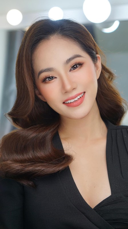 Mai Phuong Thuy shows off her beautiful sister, Huynh Anh releases her boyfriend-Picture-12