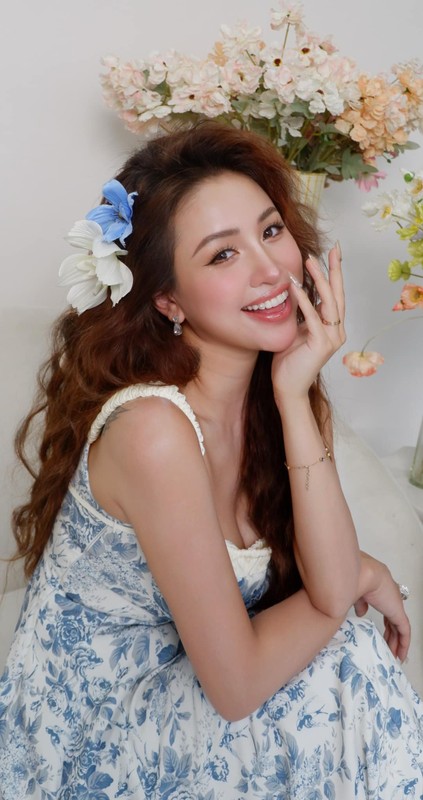 Mai Phuong Thuy shows off her beautiful sister, Huynh Anh releases her boyfriend-Picture-7