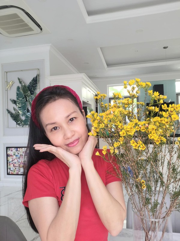 Cam Ly tuoi 54 vuot bien co, tan huong cuoc song binh yen-Hinh-9