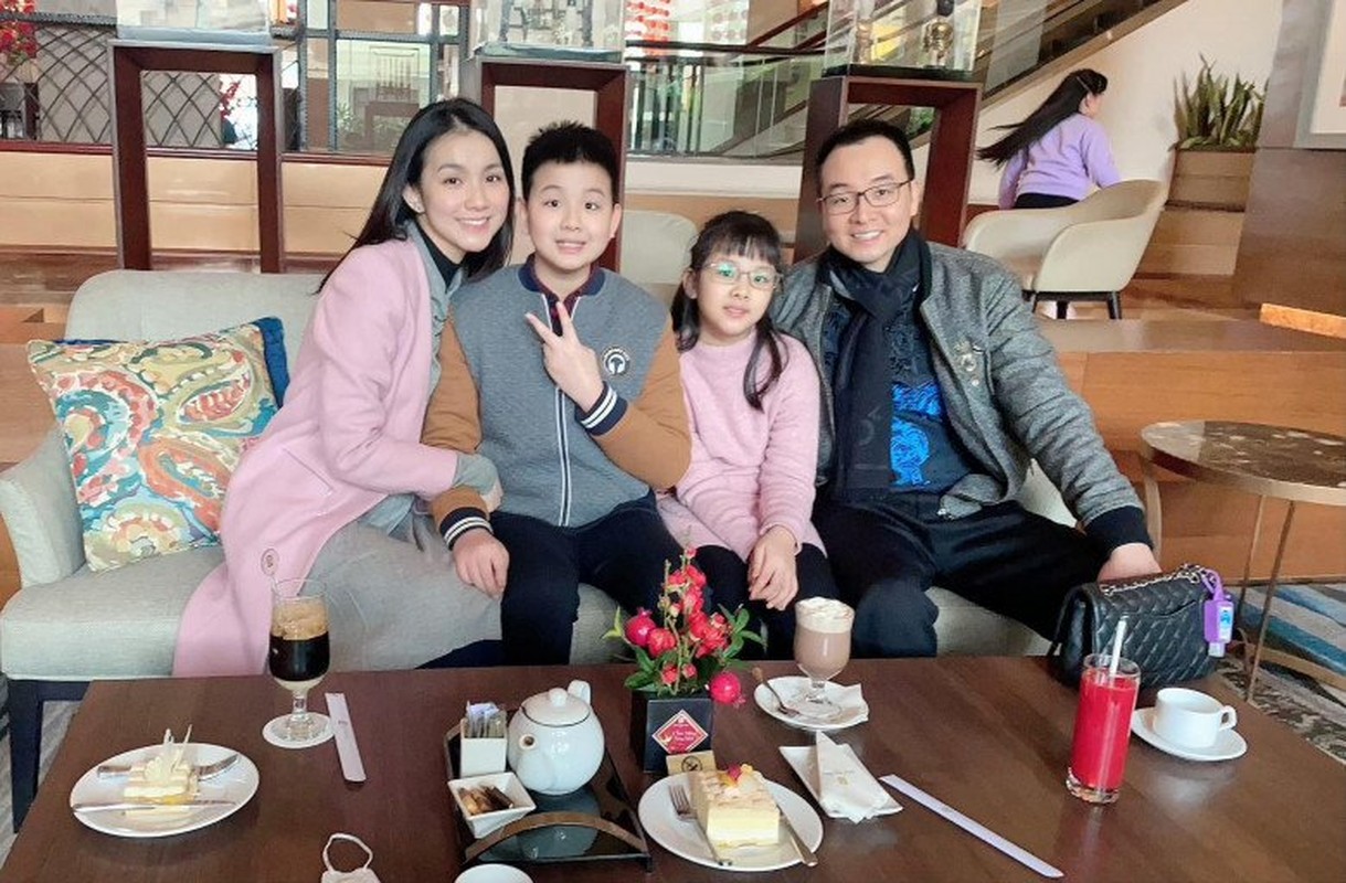 The Vietnamese star's kids are handsome and have sky-high height - Photo 5