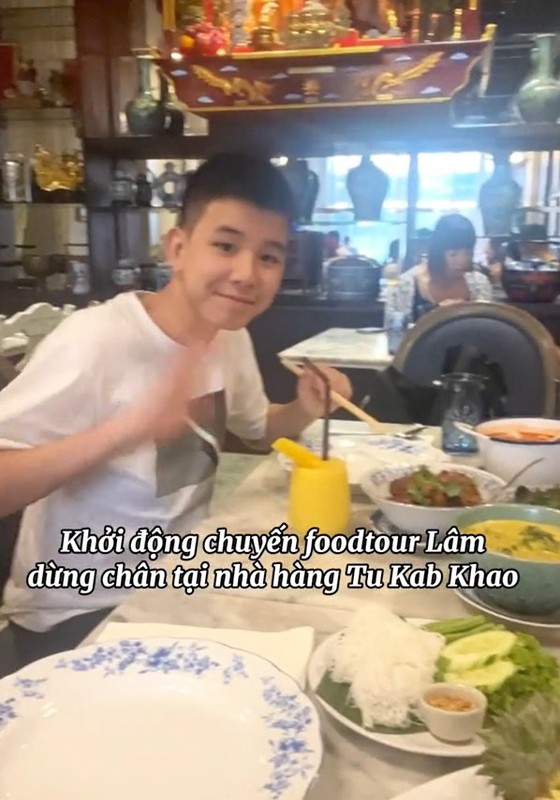 The Vietnamese star's children are handsome and have sky-high height - Photo 7