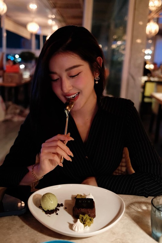 Tieu Vy is passionate about food, Mai Thu Huyen travels abroad-Picture-10