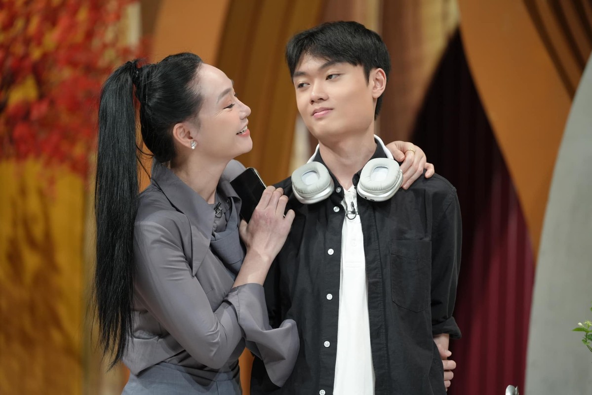 Gil Le shows off his new, luxuriant body, Uyen An shows off her fragile appearance-Picture-10