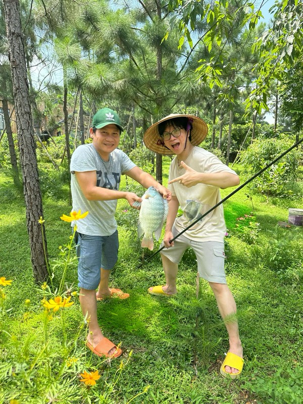 Thien An is still beautiful when taking pictures with her, Thuy Tien is as pretty as a princess - Photo 4