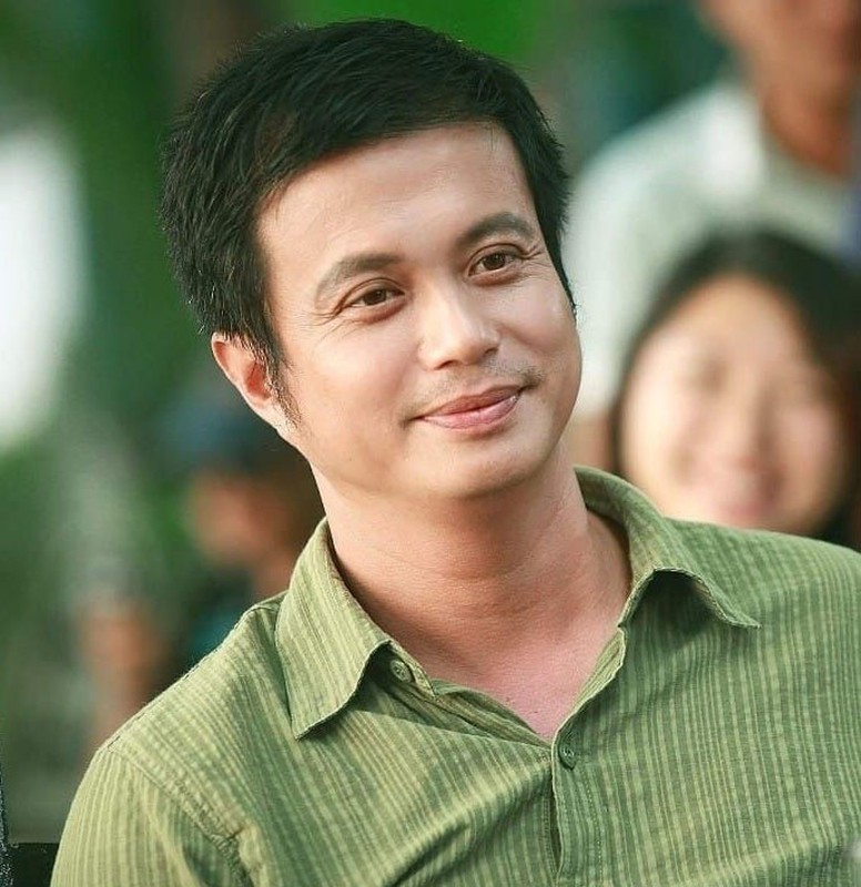 The reality of the actor playing Thanh Huong's husband in the new movie - Picture 6