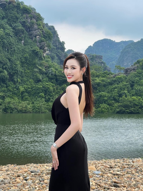 Thieu Bao Tram just turned 30, Minh Hang shows off her youthful beauty - Photo 4