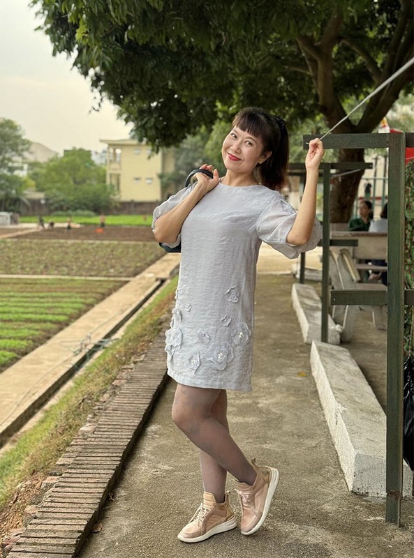 Listen to Huong at a young age, love it, love it at the age of 54-Picture-4