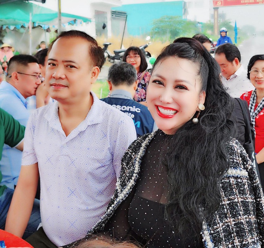 Phi Thanh Van tiet lo ve dam cuoi voi ban trai hon 10 tuoi-Hinh-10