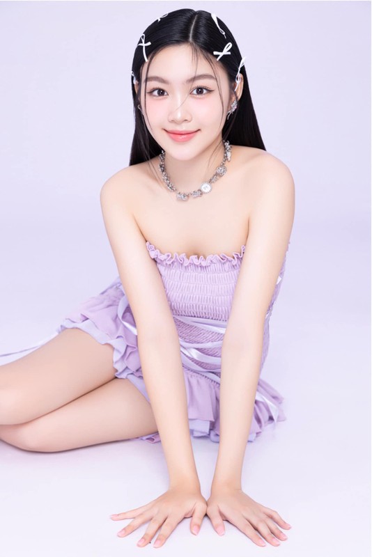 Con gai Quyen Linh nhieu lan mac ho, xinh dep hut mat-Hinh-6