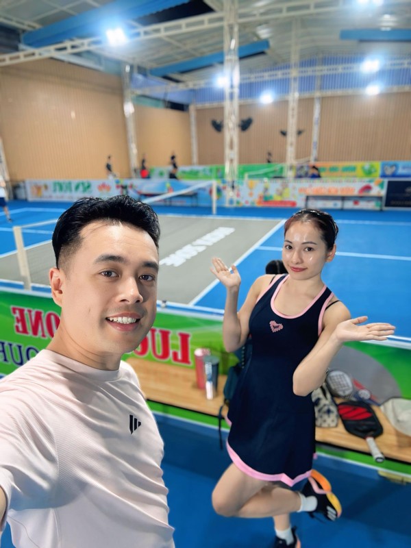 Hot face sao Viet: Son Tung check in o Bao tang Quang Ninh-Hinh-5