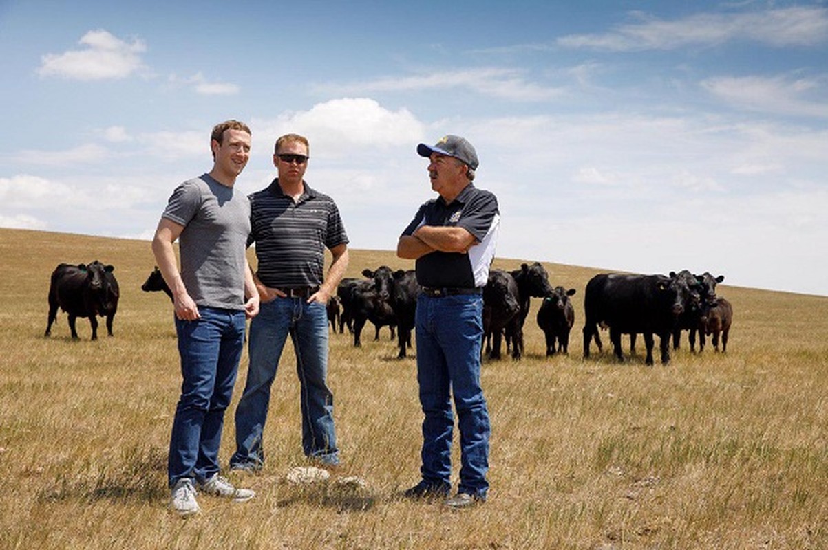 Ong chu Facebook Mark Zuckerberg de lo so thich ky la khien ai cung soc-Hinh-6