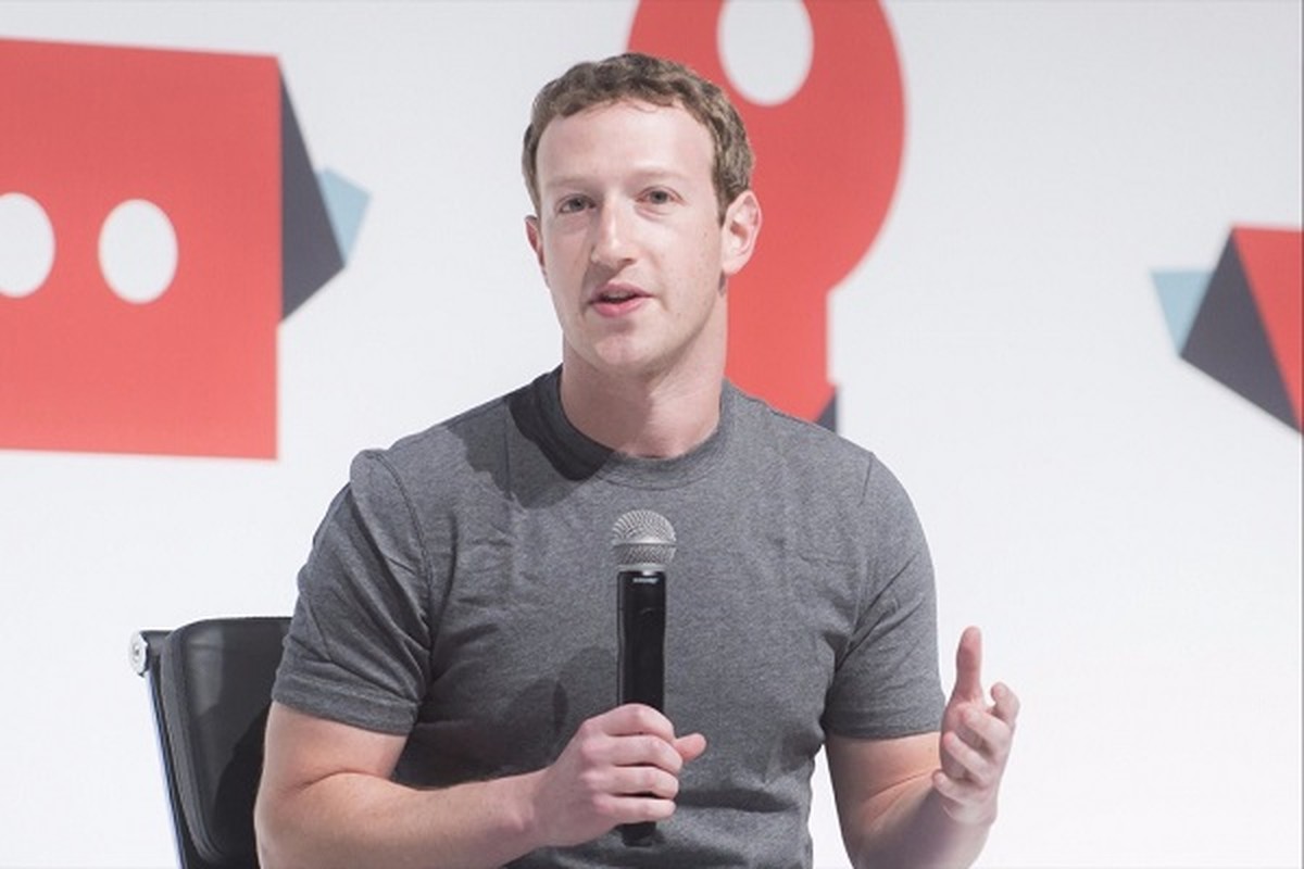 Ong chu Facebook Mark Zuckerberg de lo so thich ky la khien ai cung soc