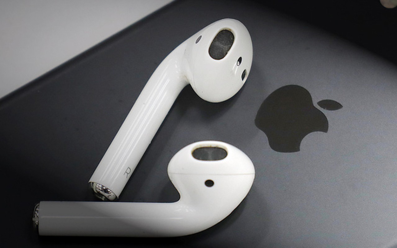 Tai nghe AirPods khong lo dang duoc san lung tren mang co gi hot?-Hinh-2