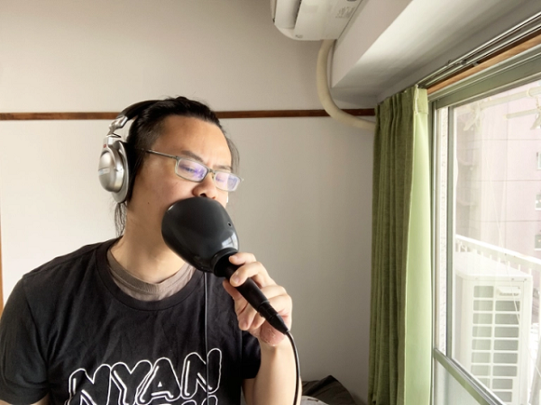 Can canh bo hat karaoke “tu hat tu nghe” cua Nhat Ban-Hinh-8