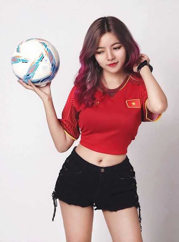 Dan hotgirl game Viet do vong eo con kien, dan tinh “hoa ca mat”-Hinh-7