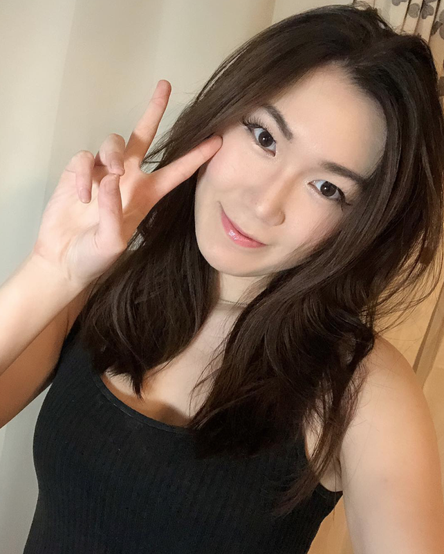 Nhung nu streamer eSports van nhieu fan du khong mac ho hang-Hinh-12