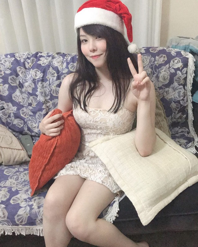 Nu game thu goi cam nhat the gioi chuyen huong lam streamer-Hinh-11