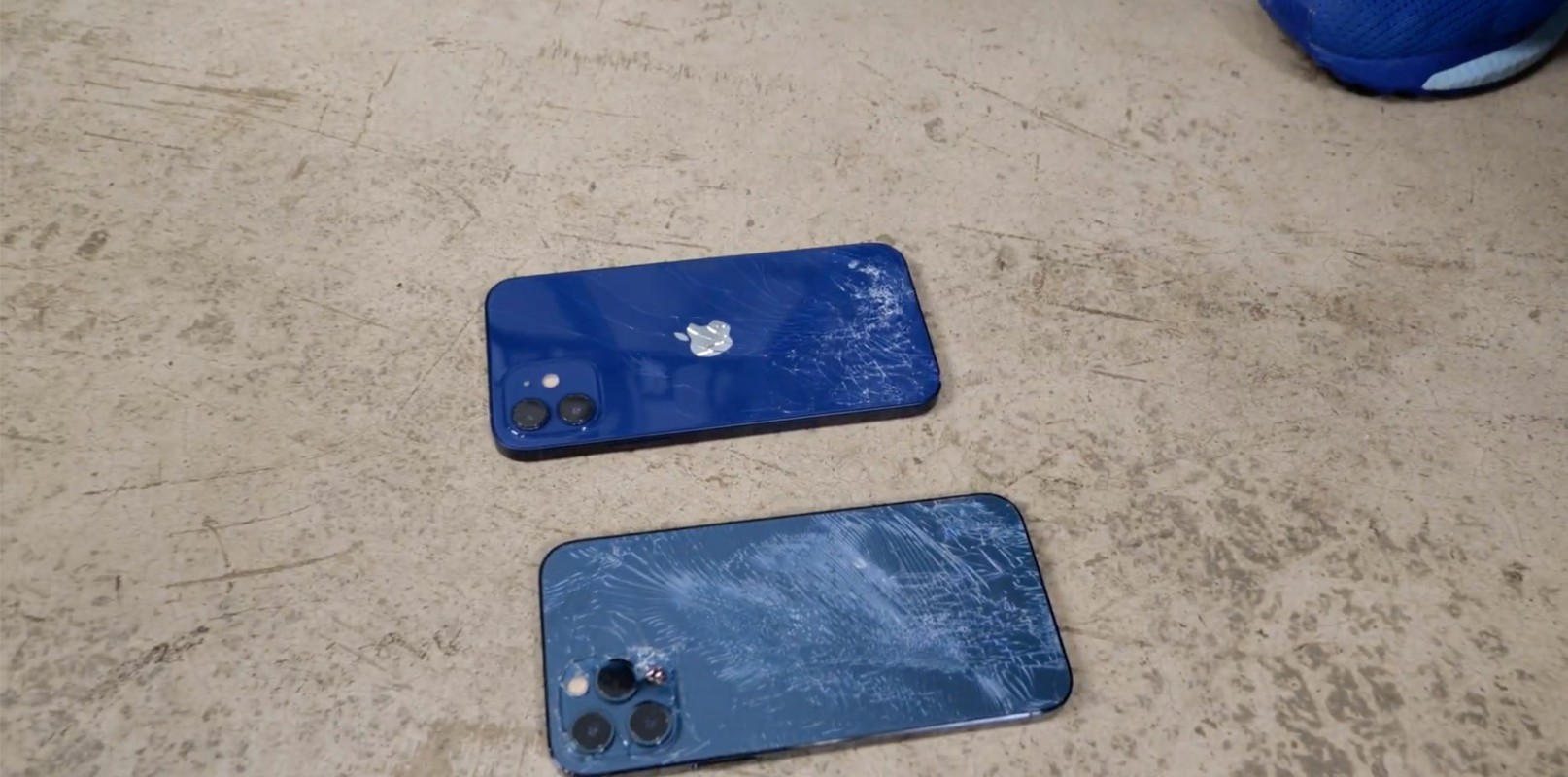 Buot ruot nhin nhung man “tra tan” iPhone 12 khung khiep-Hinh-9