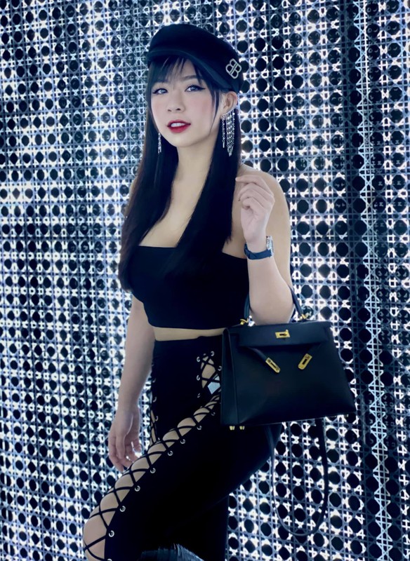 Chan dung hot girl lang golf khien ai cung “dan mat” vi body nuot na-Hinh-8