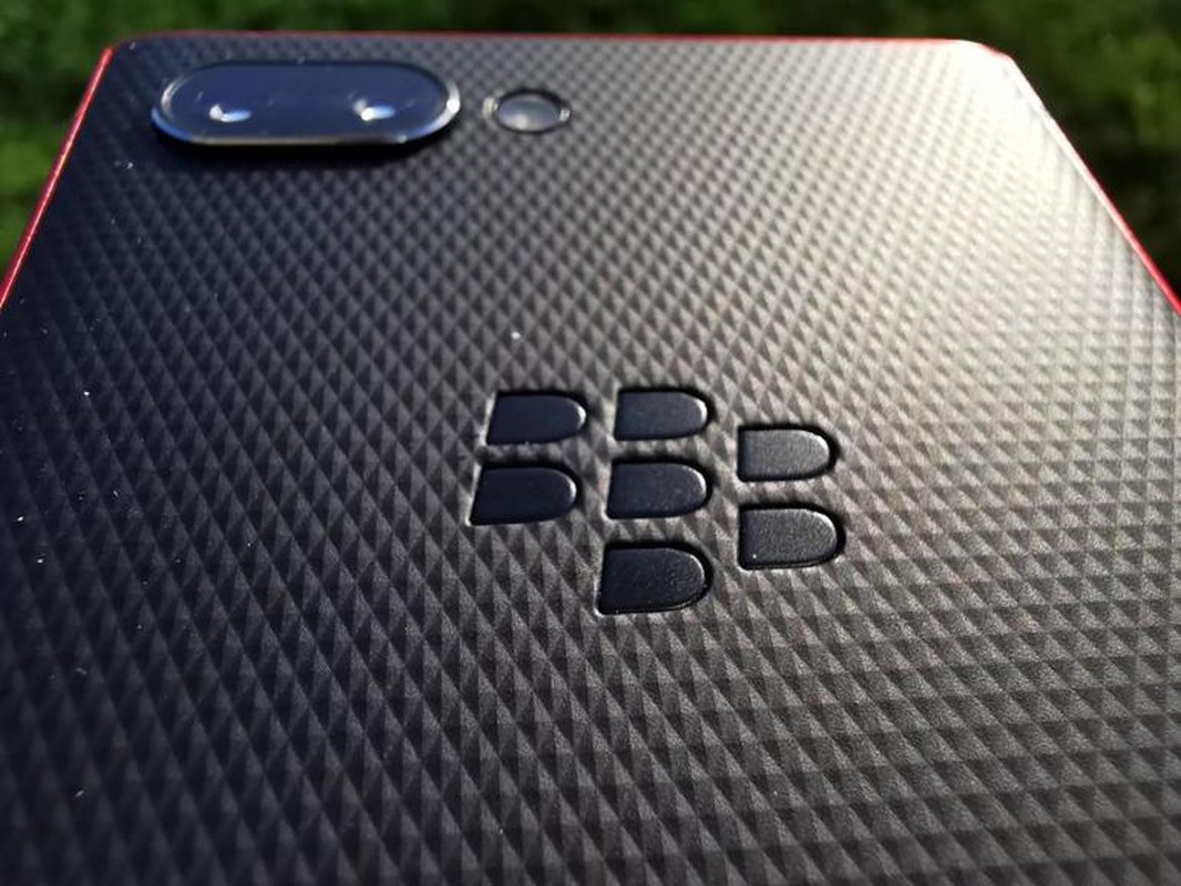BlackBerry thanh bao boi cua toi pham sau khi bo vai tinh nang-Hinh-8