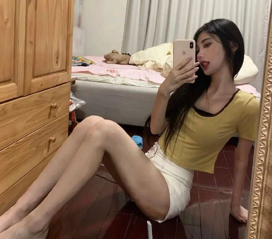 Nu streamer va pha “lat mat nhan sac” khien nguoi ham mo choang vang-Hinh-3