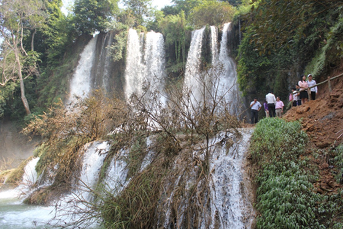 Ngam thac Dai Yem hung ho giua dat troi mua thu Tay Bac-Hinh-6