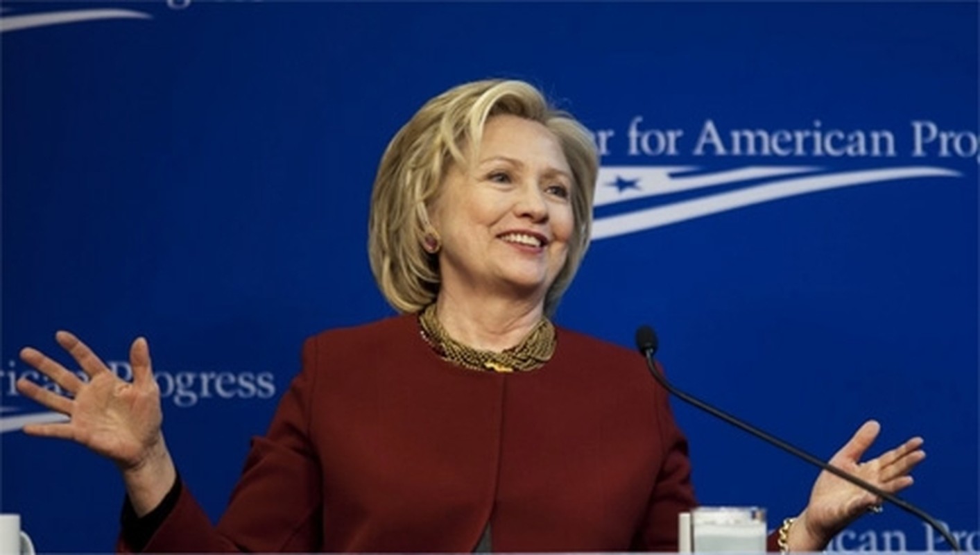 Hinh anh “nguoi dan ba thep” Hillary Clinton khi lam me