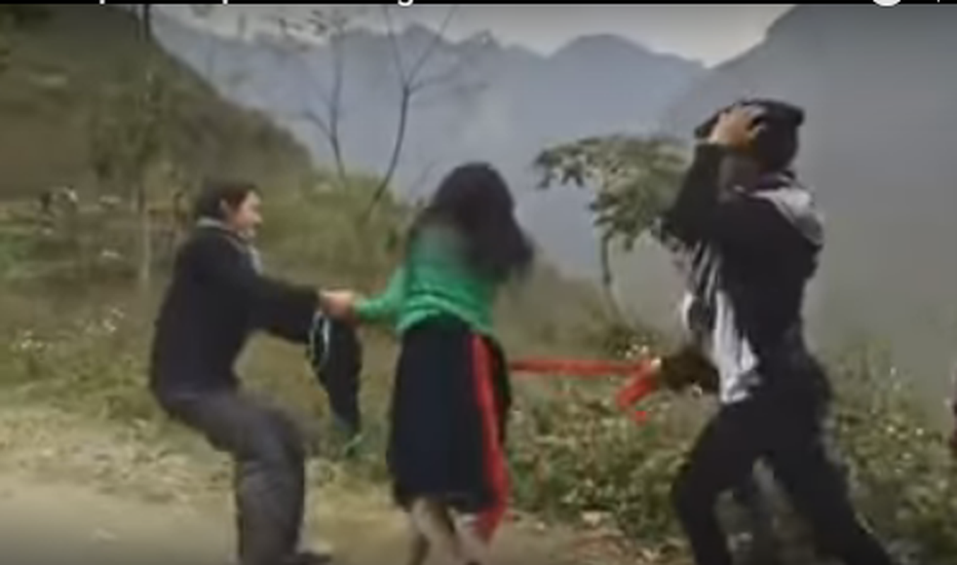 Diem nhung vu bat vo tai tieng cua nguoi dan toc-Hinh-7