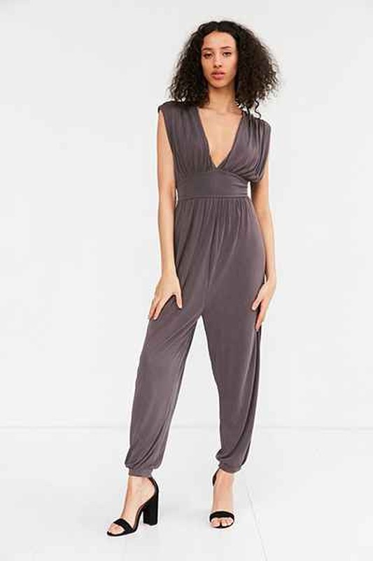 Cach chon jumpsuit hoan hao nhat cho tung dang nguoi-Hinh-6