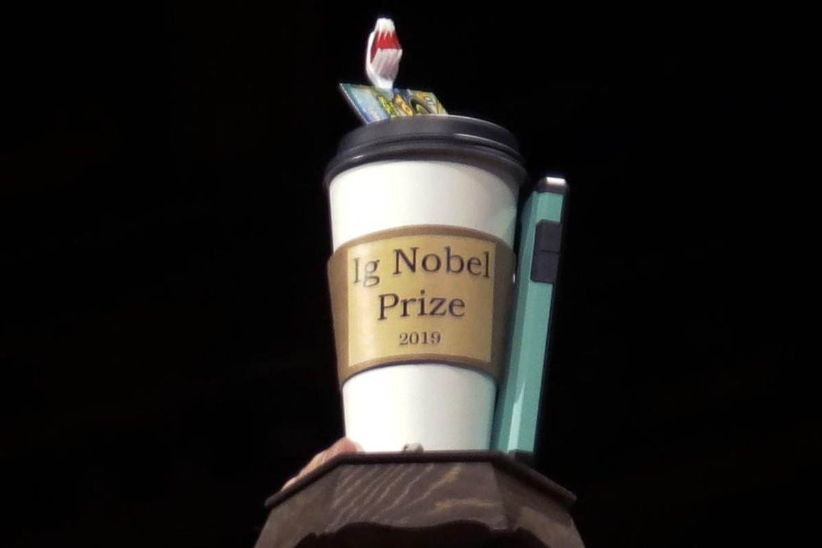 Bat cuoi nhung nghien cuu ky quac doat giai Ig Nobel 2022