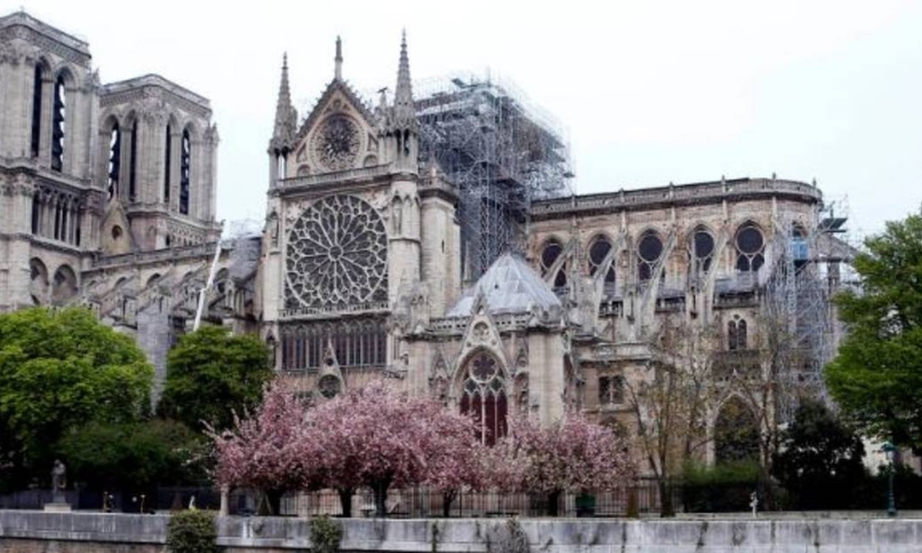 Chuyen ky bi ve nhung bong ma trong nha tho Duc Ba Paris-Hinh-9