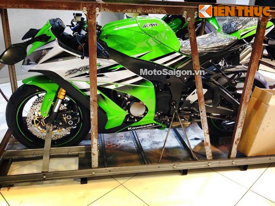 Dot nhap showroom Kawasaki chinh hang dau tien tai Viet Nam-Hinh-12