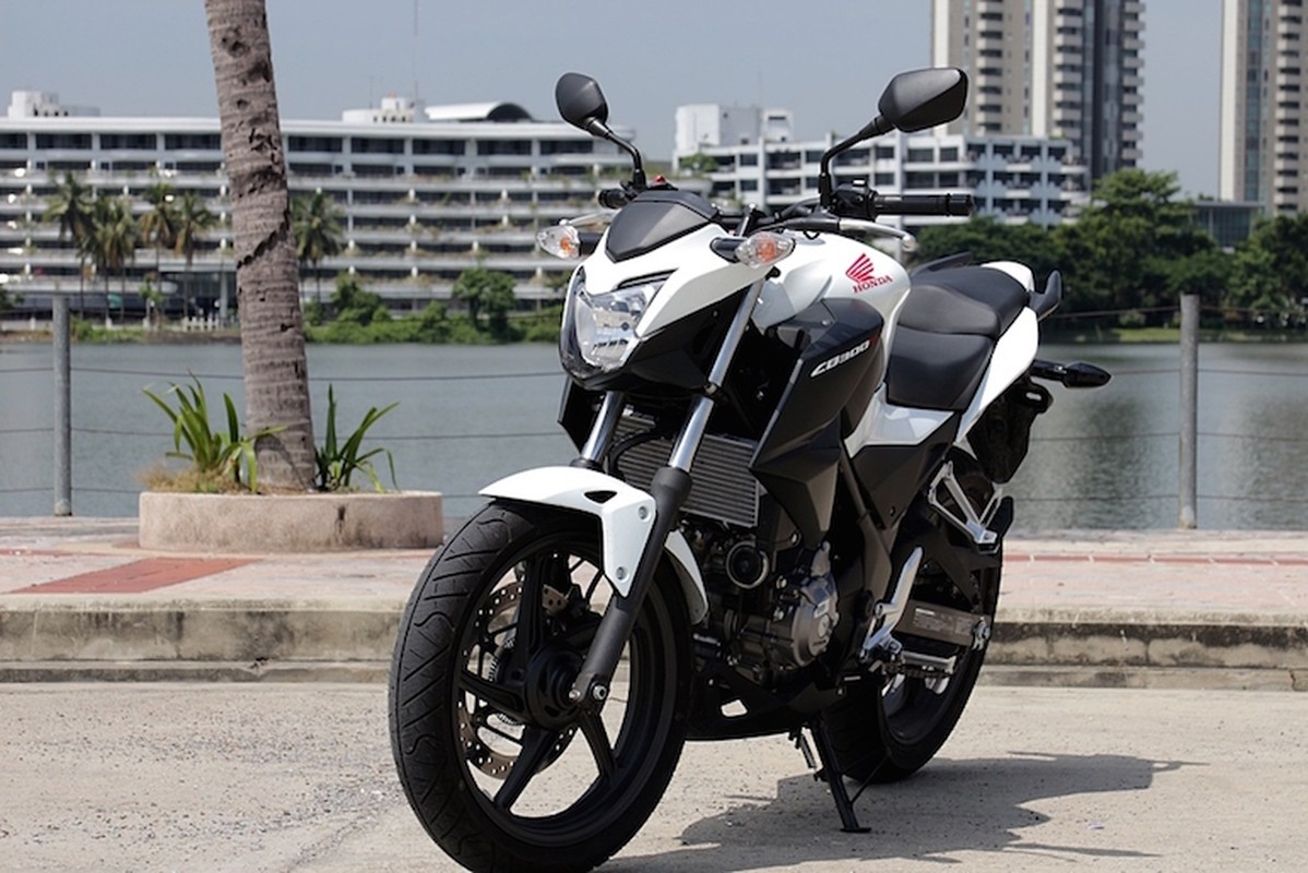 Honda Viet Nam se phan phoi CB300F 