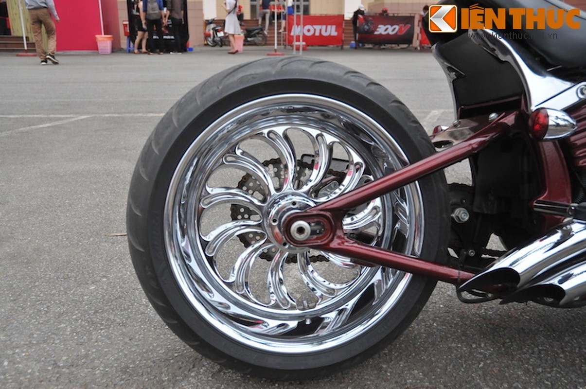 Harley-Davidson Rocker-C do mam “khung” tai Ha Noi-Hinh-5