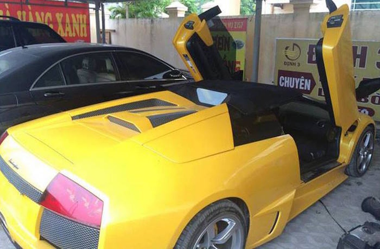 Can canh sieu xe Lamborghini bi Cong an Ha Noi nhot trong kho-Hinh-4