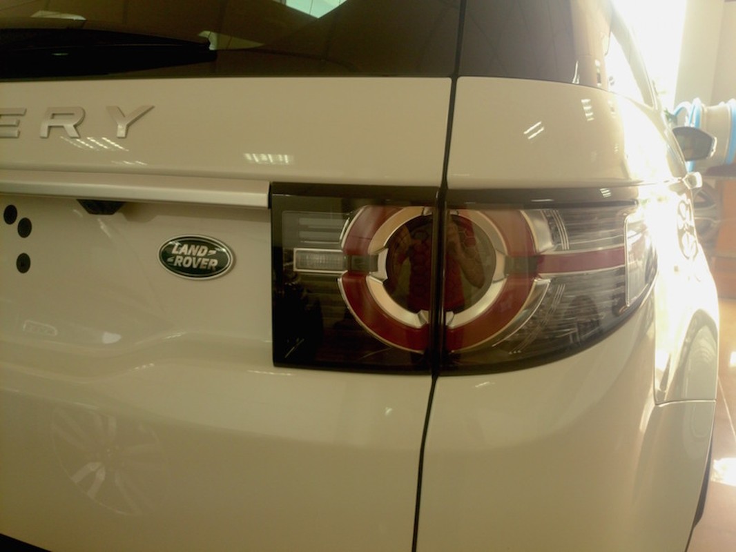 Can canh Land Rover Discovery Sport cap ben Ha Noi-Hinh-4