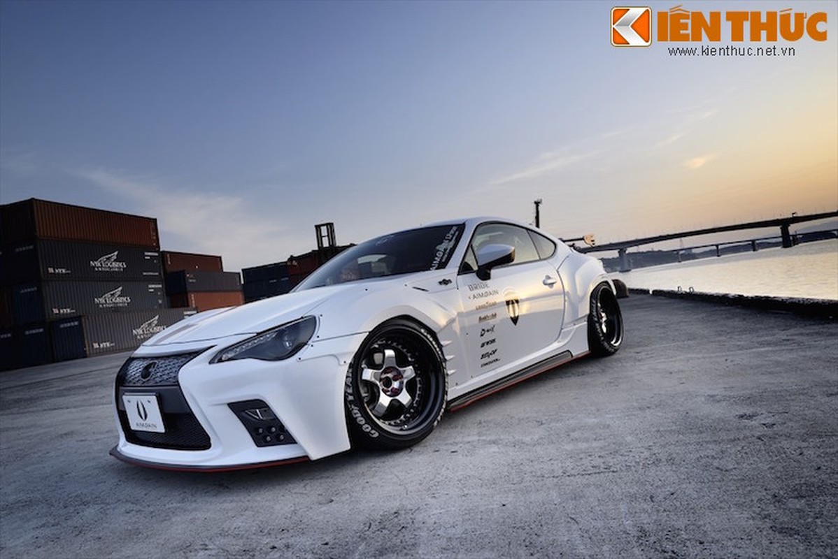 O to Toyota GT86 bien hinh thanh Lexus voi do choi hang hieu-Hinh-3