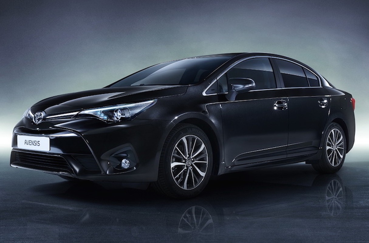 Xe gia dinh Avensis cua Toyota so huu 