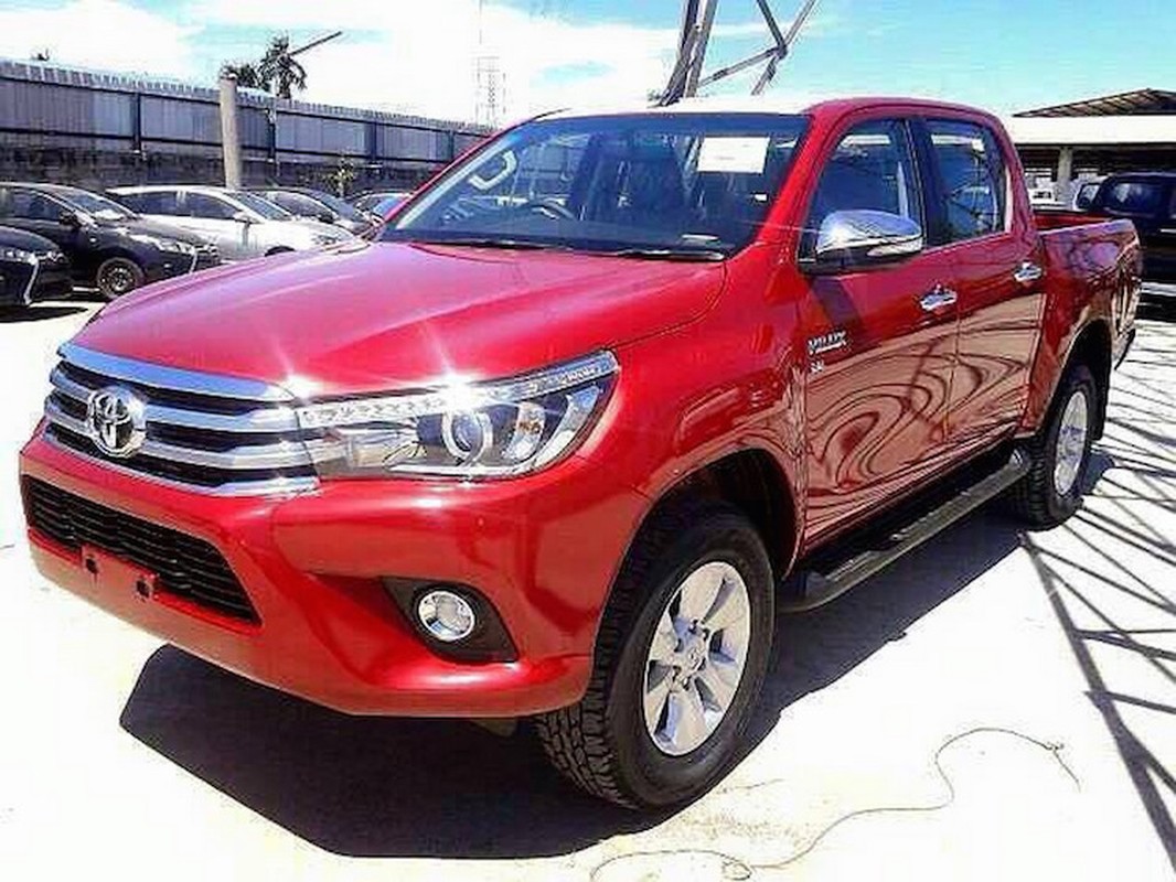 Chua ra mat Toyota Hilux moi bat ngo bi lo dien hoan toan-Hinh-5