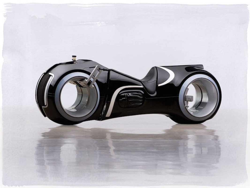 “Tram tro” truoc sieu moto trong Tron Legacy gia 1,67 ty