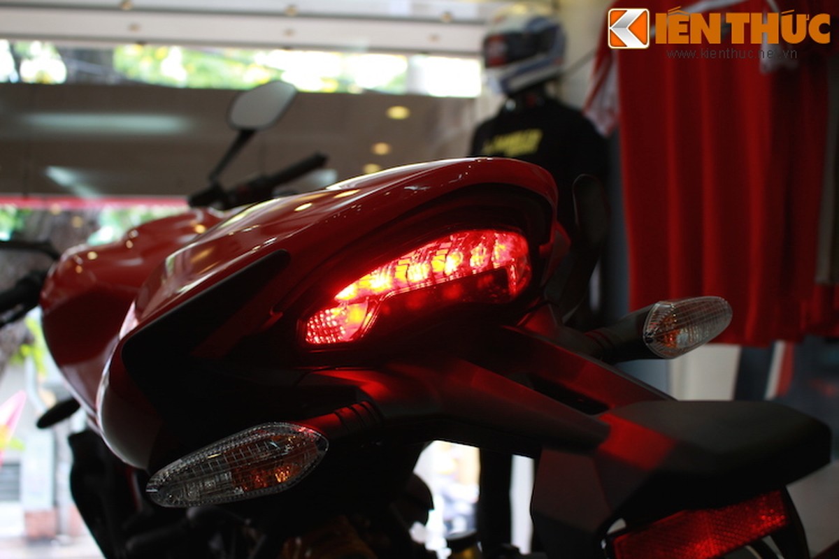 Can canh Ducati Monster 821 ban Thai dau tien tai Ha Thanh-Hinh-11