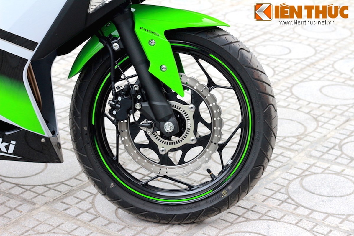 Kawasaki Ninja 300 phien ban ky niem gia 196 trieu tai Ha Noi-Hinh-5