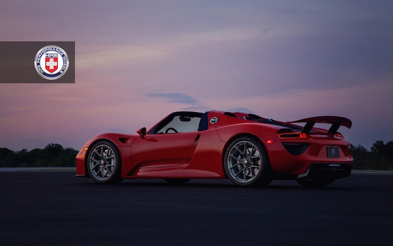 Porsche 918 Spyder quyen ru trong 