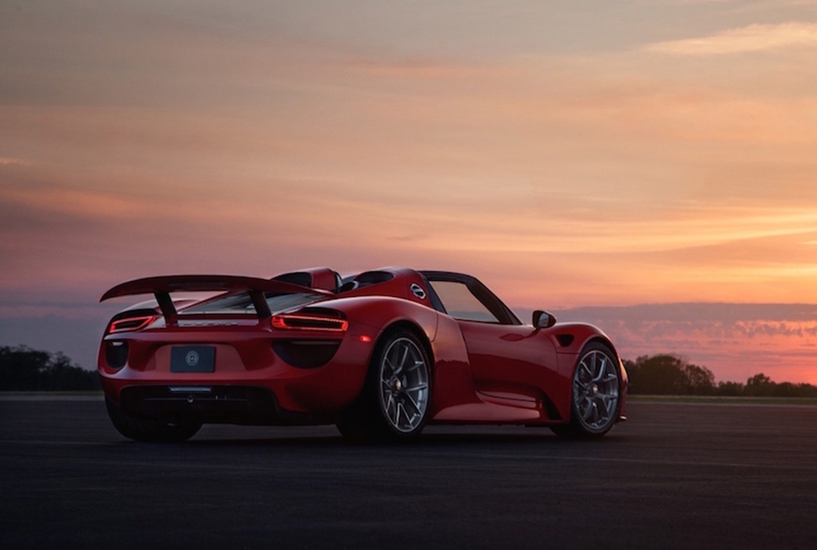 Porsche 918 Spyder quyen ru trong 