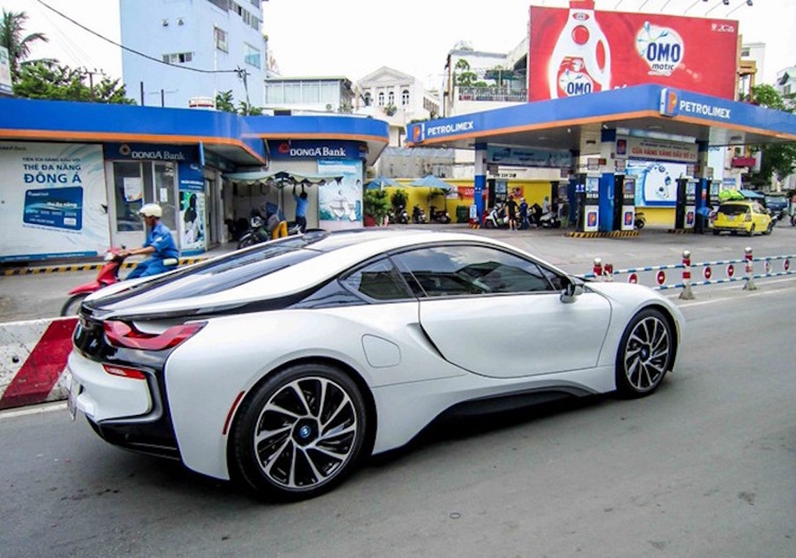 Can canh xe sang BMW i8 “bien trang” dau tien tai Viet Nam-Hinh-12