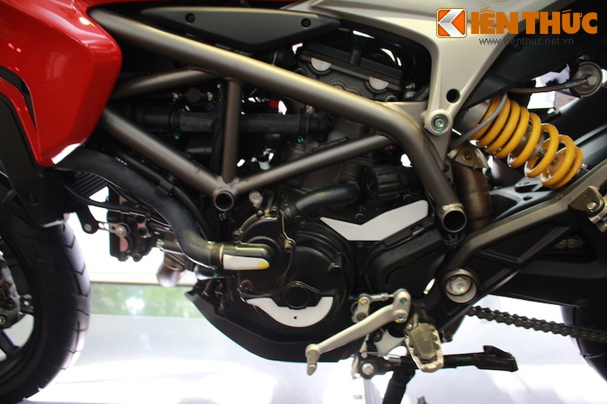 Ducati Hyperstrada phien ban 2015 