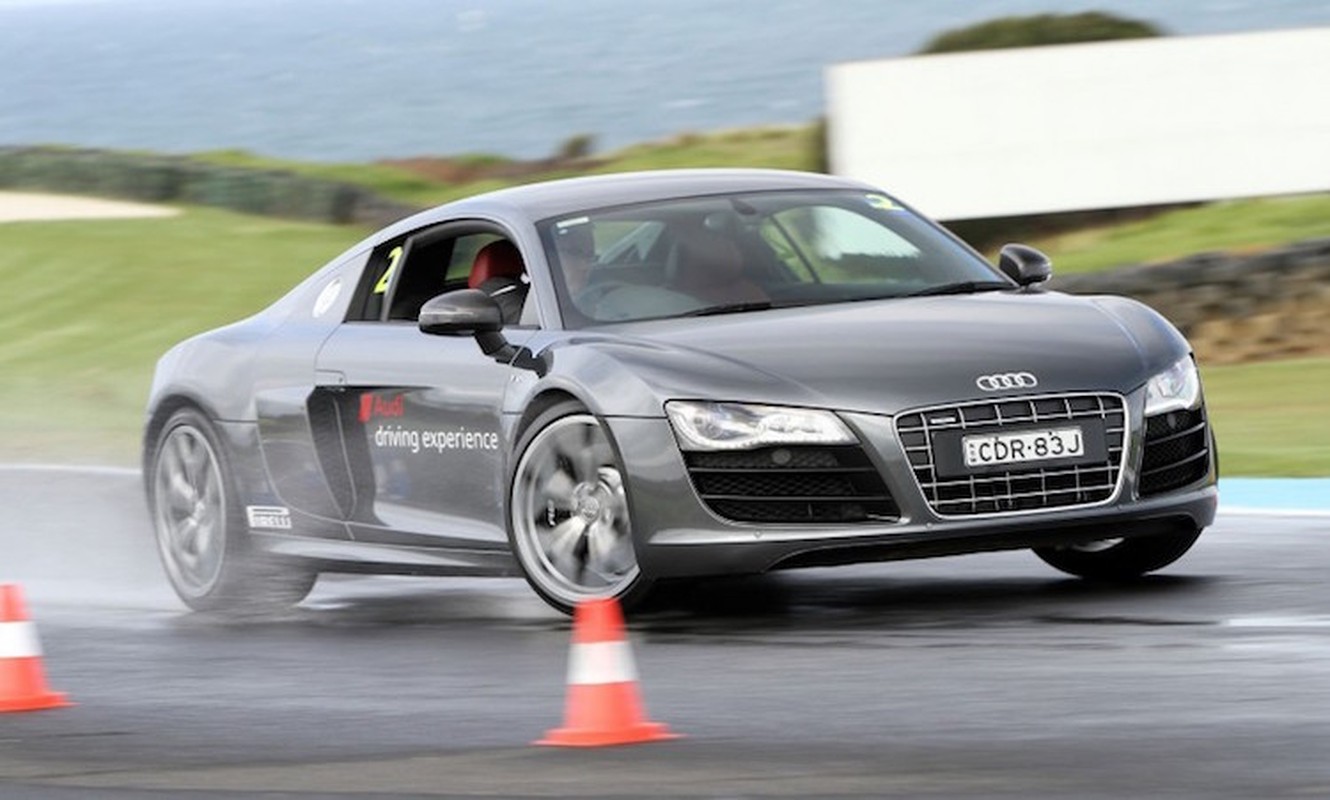 Dan sieu xe Audi R8 “ram ro, do bo” vao Viet Nam-Hinh-6