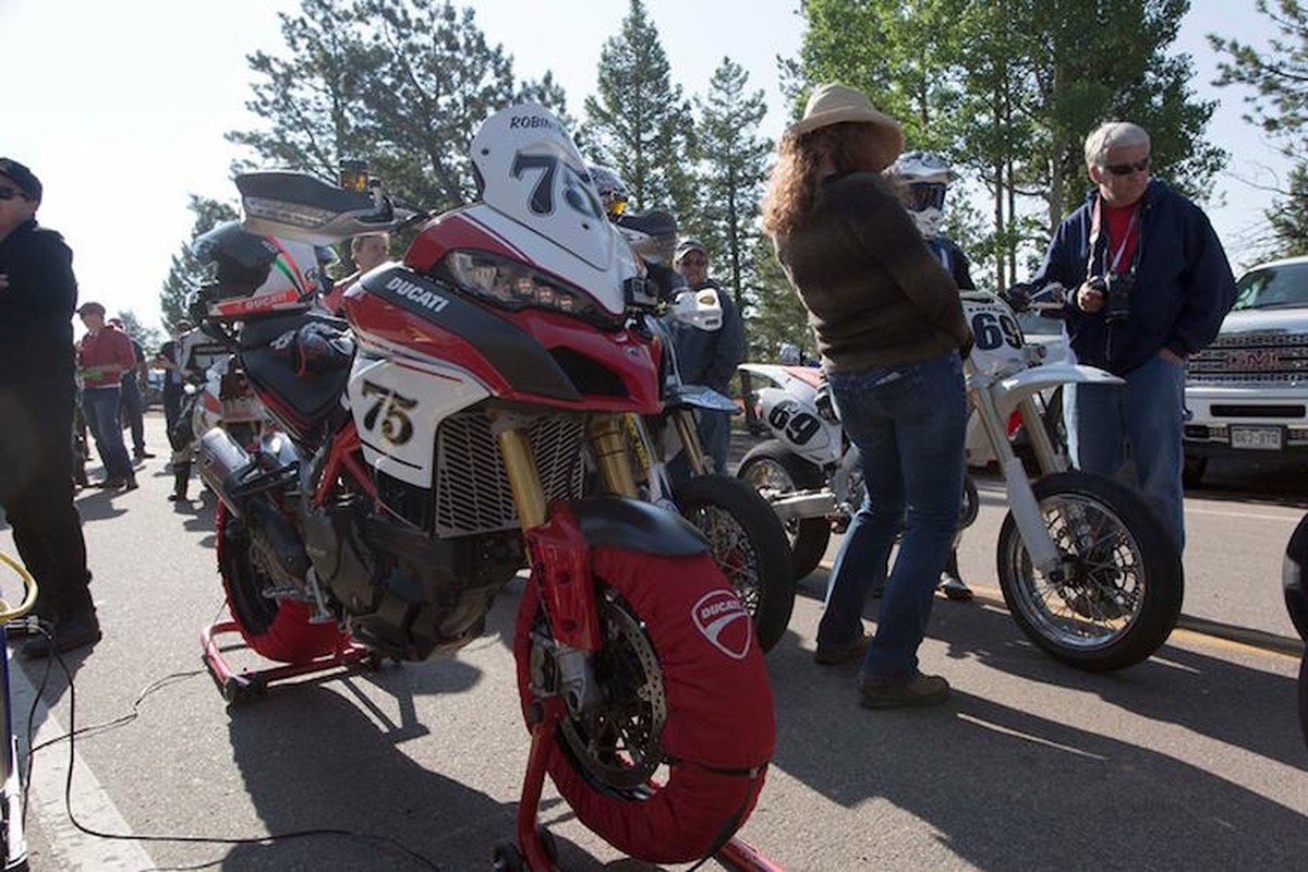 Solo ngan dam cung Ducati Multistrada toi “cuoc dua tren may“-Hinh-8