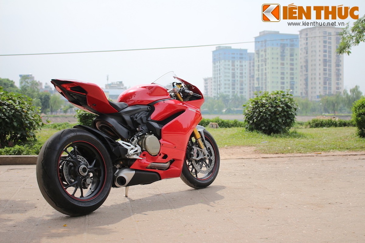 Soi sieu pham tien ty Ducati 1299 Panigale S dau tien tai VN-Hinh-3